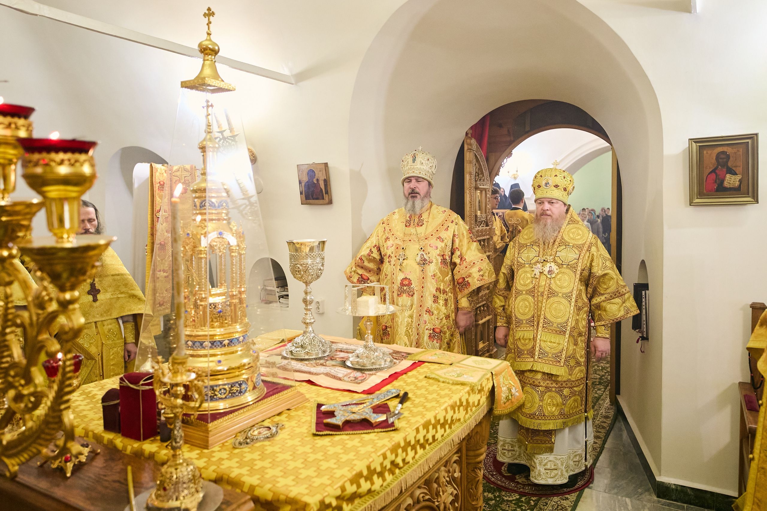 Престольный праздник в Киево-Николаевском Новодевичьем монастыре города Алатырь. День памяти святителя Николая Чудотворца 19.12.25