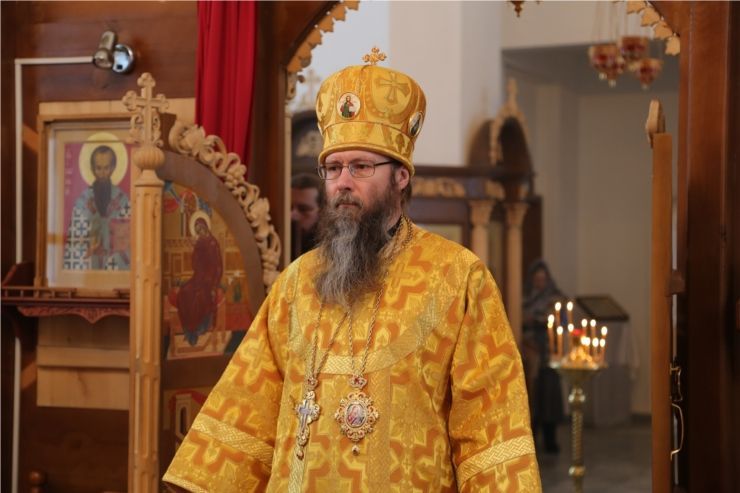 В день перенесения мощей свт. Иоанна Златоуста епископ Алатырский и Порецкий Феодор совершил Божественную литургию в храме в честь Иверской иконы Божией Матери г. Алатырь