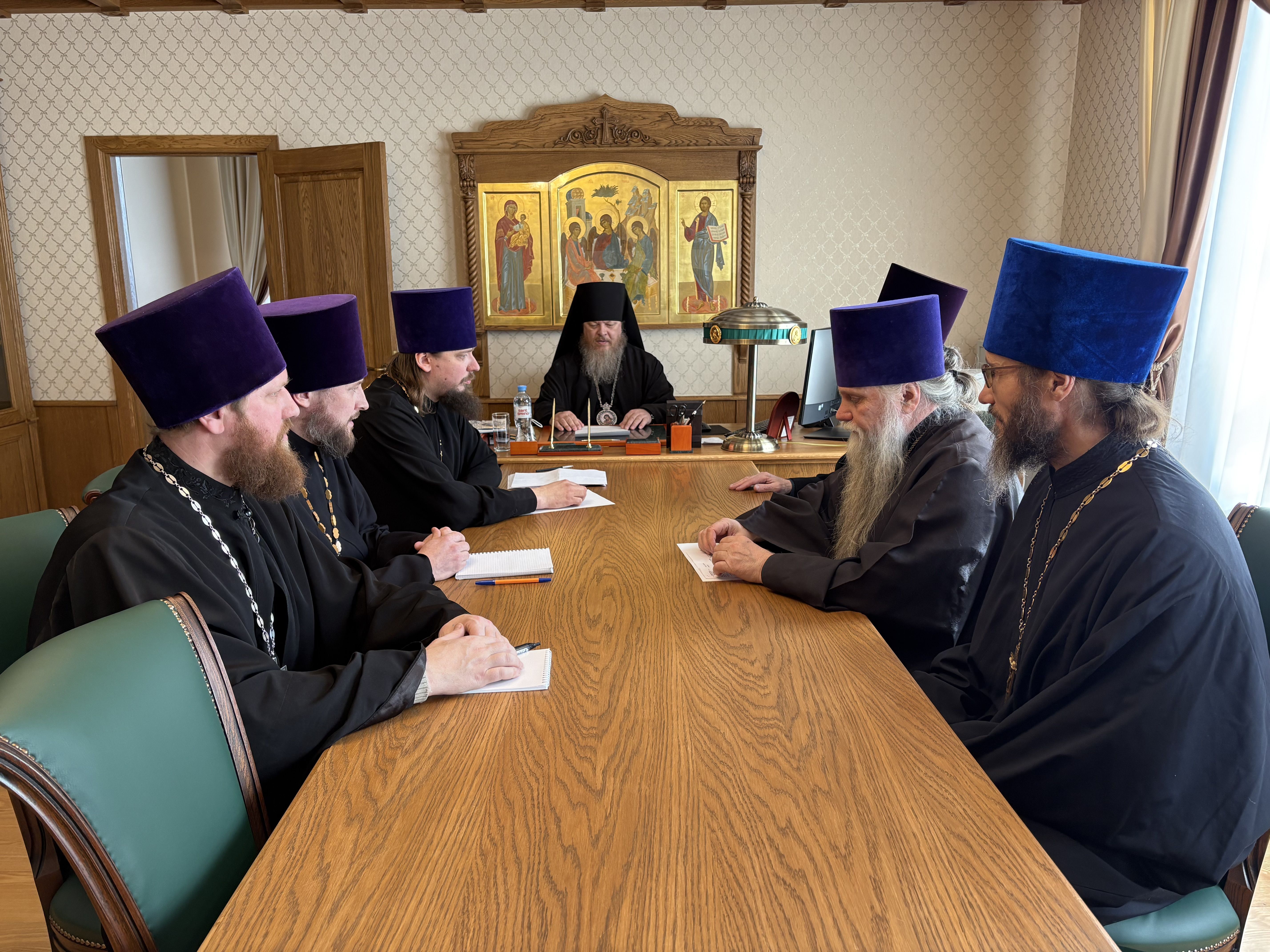 Под председательством епископа Феодосия прошел Епархиальный совет