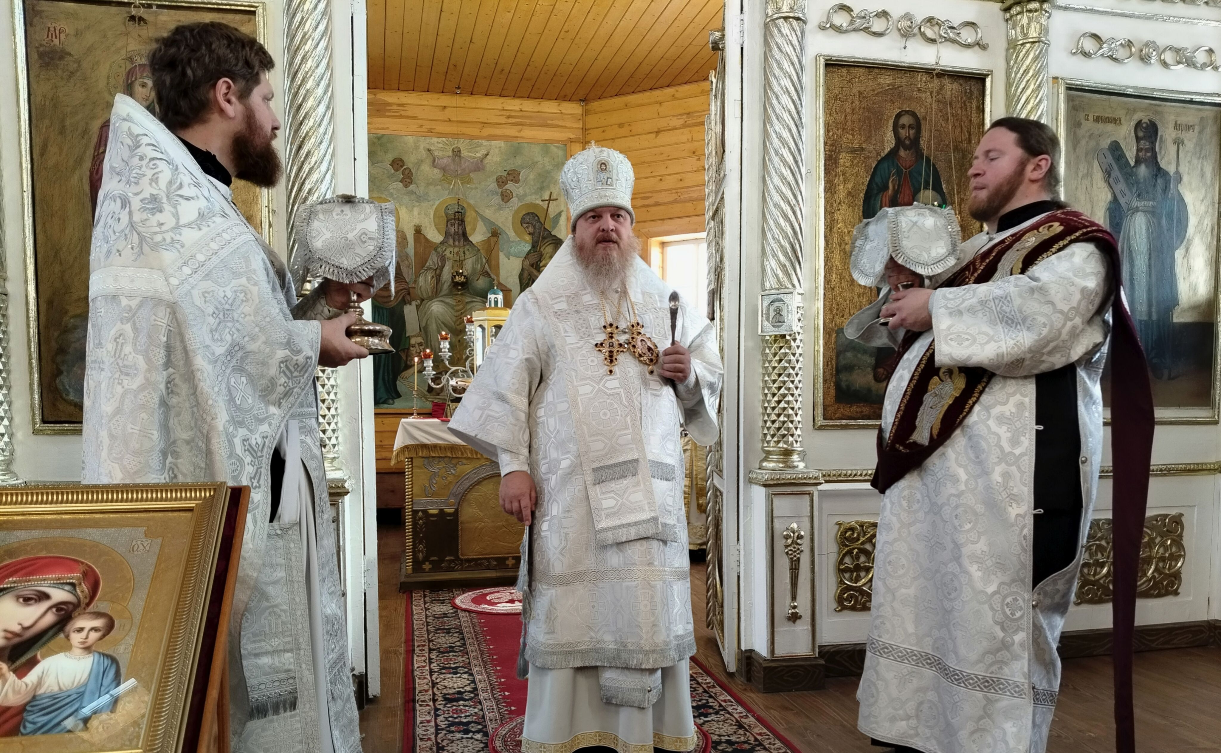 Управляющий Алатырской епархией в праздник Обрезания Господня совершил Божественную Литургию в храме святителя Николая Чудотворца села Туруново