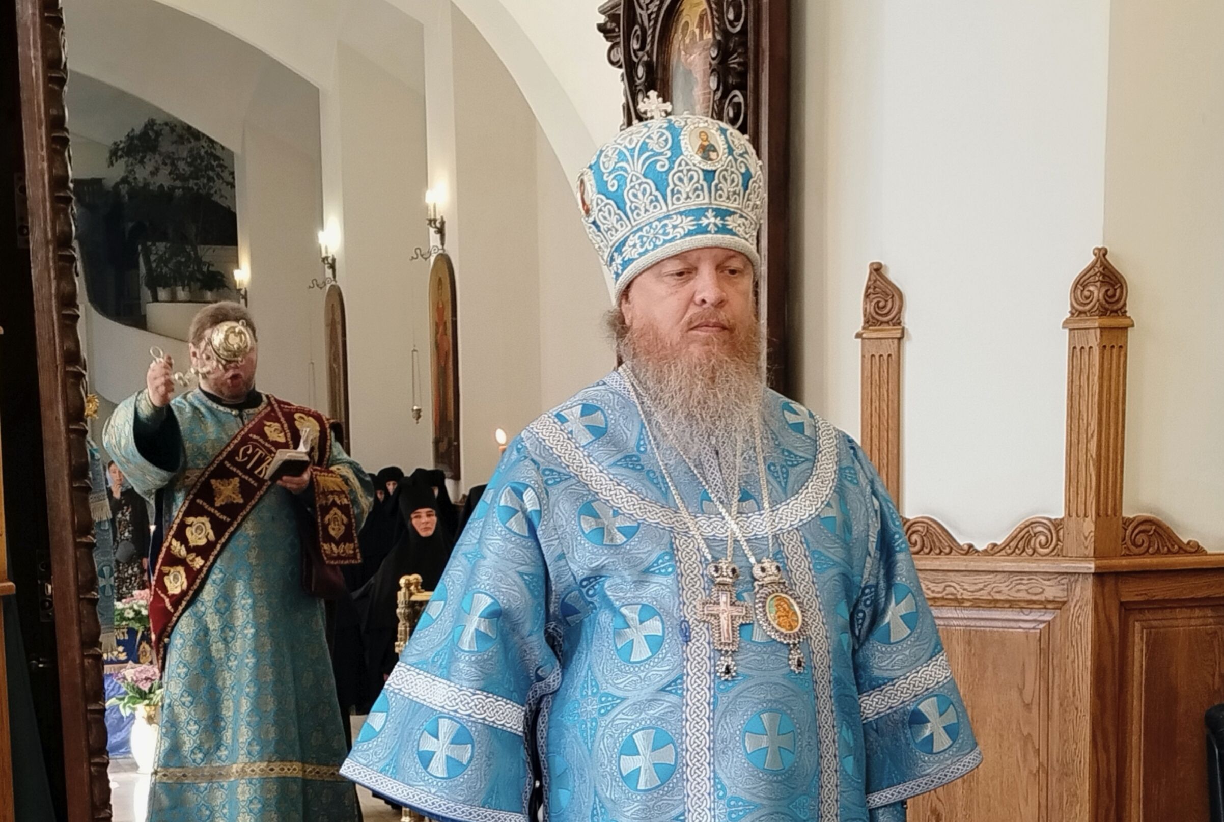 Управляющий Алатырской епархией в праздник Успения Пресвятой Богородицы совершил Божественную Литургию в Свято-Троицком мужском монастыре города Алатырь