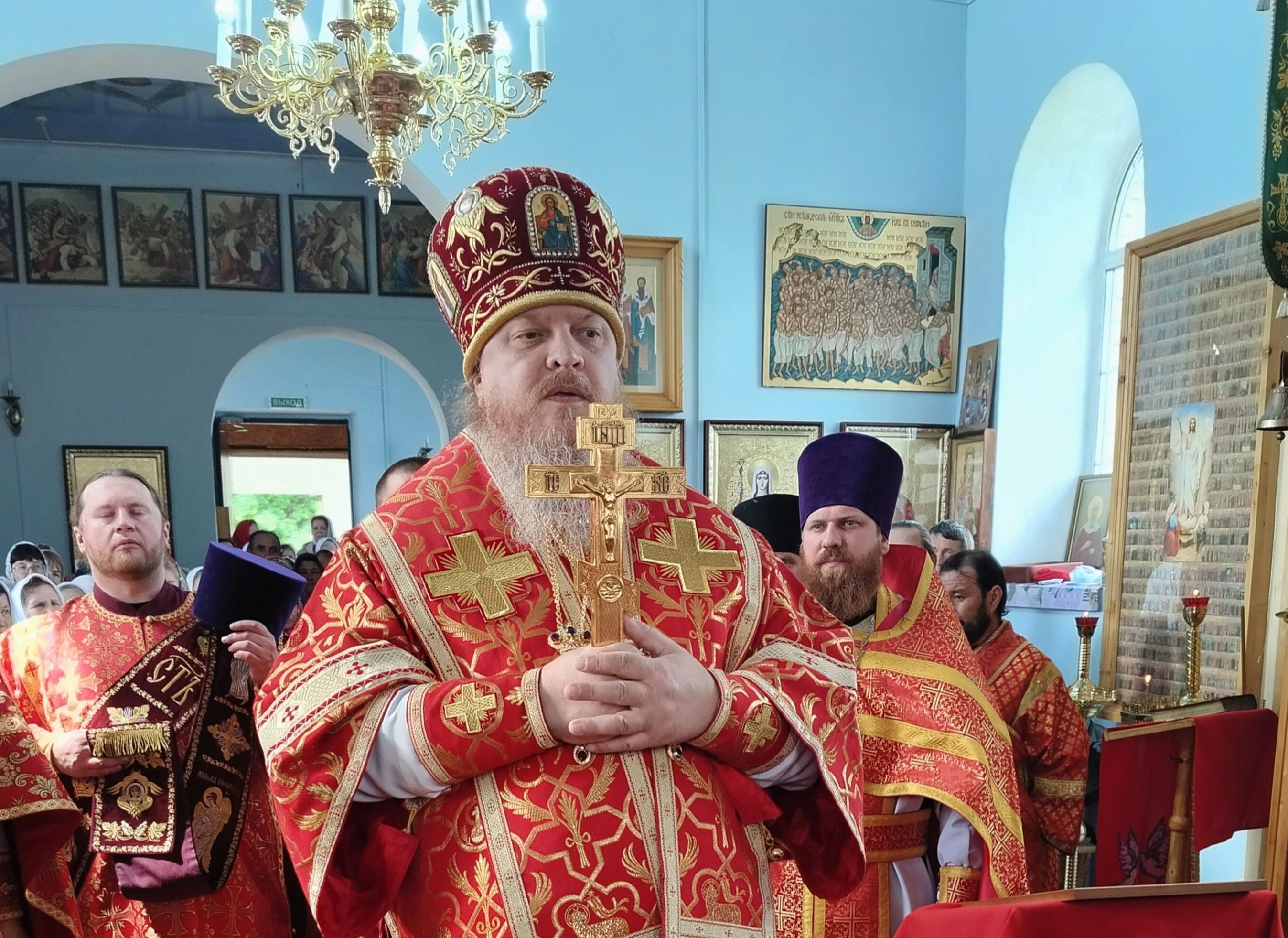 Управляющий Алатырской епархией в праздник святителя Николая возглавил престольные торжества в храме святителя Николая Чудотворца села Норваш-Шигали