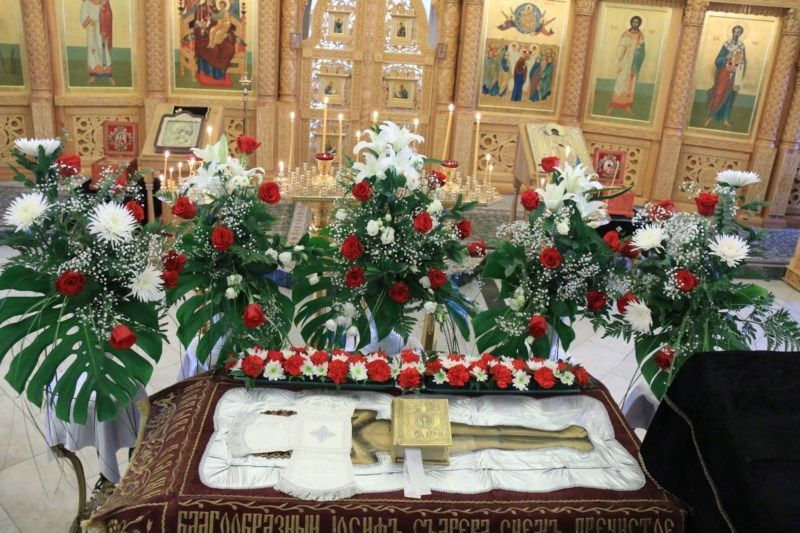 Великая суббота. Богослужение в Киево-Николаевской женской обители г. Алатыря Великая суббота. Богослужение в Киево-Николаевской женской обители г. Алатыря
