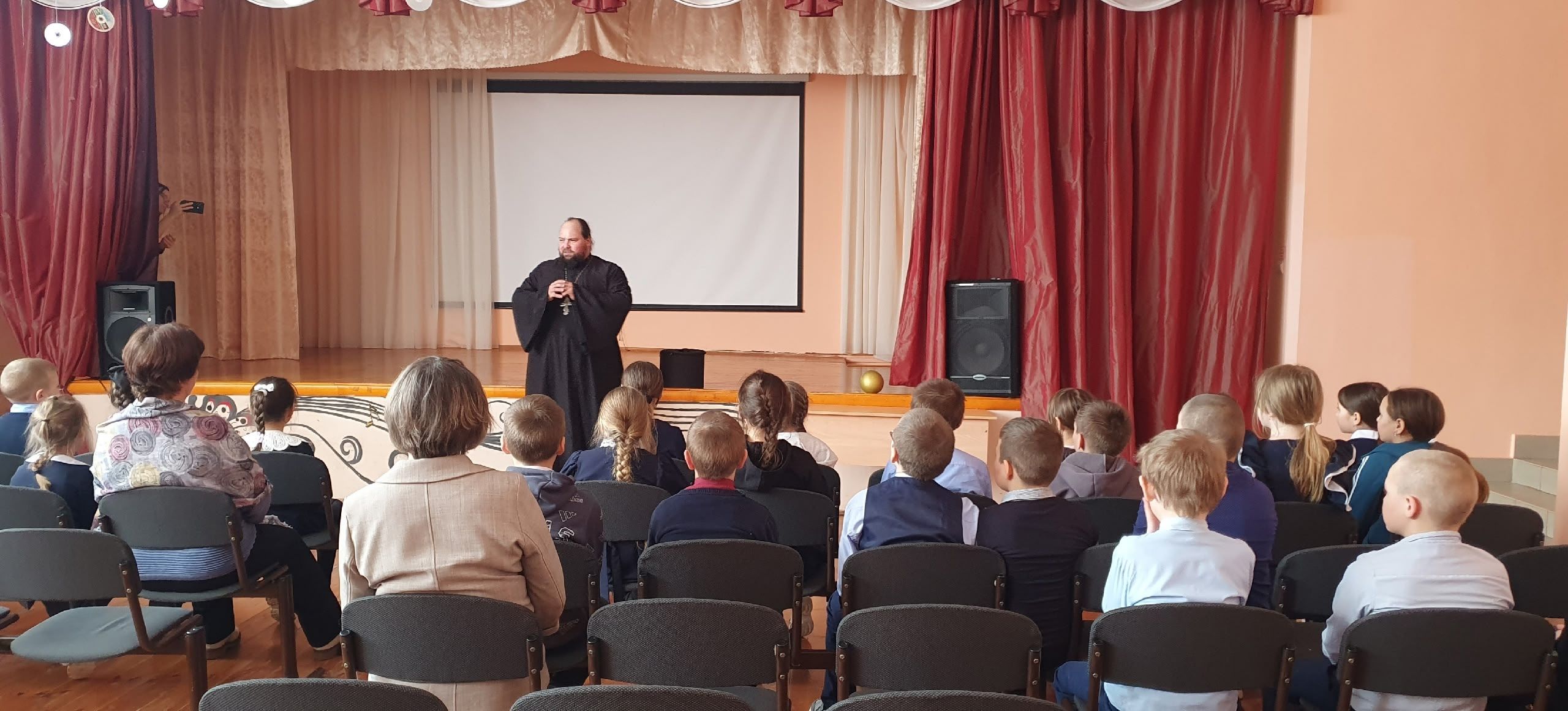 Встреча с учениками Сугутской школы