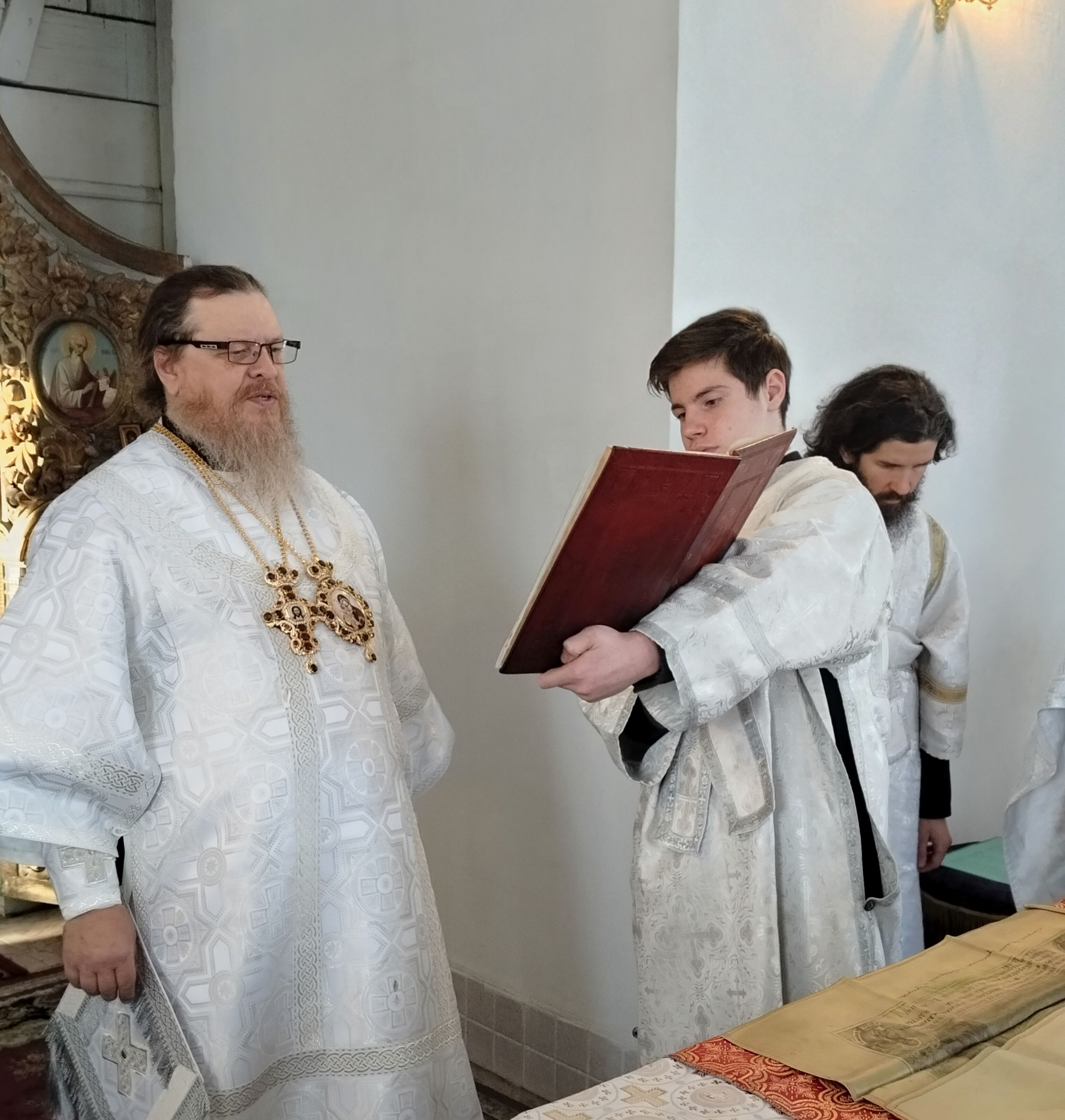 Епископ Алатырский и Порецкий Феодосий в Неделю 31-ю по Пятидесятнице совершил Божественную Литургию в храме Вознесения Господня села Семеновское 