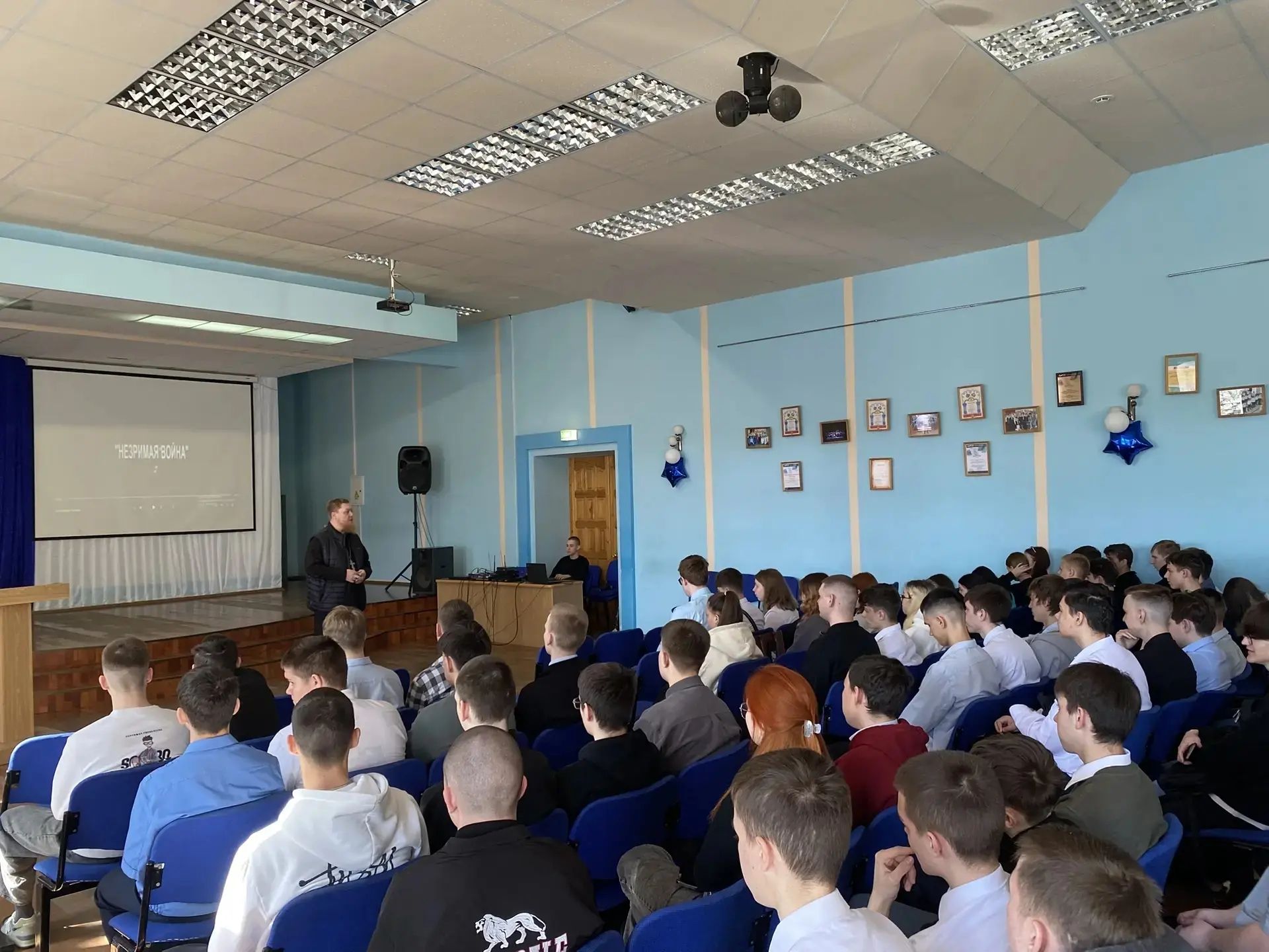 Руководитель Центра реабилитации и пробации провёл лекции по профилактике алкоголизма и наркомании для студентов и родителей в Алатыре