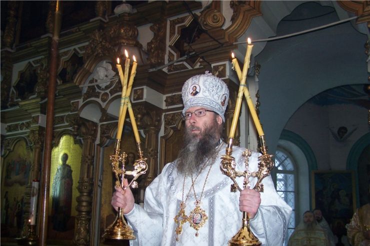 В неделю 33-ю по Пятидесятнице, по Богоявлении епископ Алатырский и Порецкий Феодор совершил Божественную литургию в Свято-Троицком храме с. Иваньково-Ленино