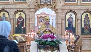 Управляющий Алатырской епархией в 13-ю Неделю по Пятидесятнице совершил Божественную Литургию в Киево-Николаевском Новодевичьем монастыре города Алатырь