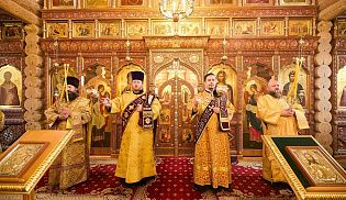 Управляющий Алатырской епархией в Неделю 20-ю по Пятидесятнице сослужил за Божественной Литургией митрополиту Чебоксарскому и Чувашскому Савватию в Александро-Невском монастыре п/о Кюрегаси