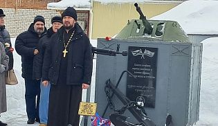 В День защитника Отечества в Алатыре почтили память моряков и морских пехотинцев