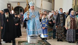 Управляющий Алатырской епархией в праздник Успения Пресвятой Богородицы совершил Божественную Литургию в Свято-Троицком мужском монастыре города Алатырь