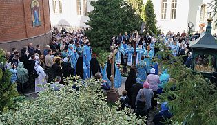Управляющий Алатырской епархией в праздник Успения Пресвятой Богородицы совершил Божественную Литургию в Свято-Троицком мужском монастыре города Алатырь