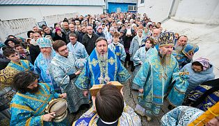 Епископ Алатырский и Порецкий Феодосий сослужил за Божественной литургией митрополиту Чебоксарскому и Чувашскому Савватию в Престольный праздник кафедрального собора в честь Введения во храм Пресвятой Богородицы города Чебоксары