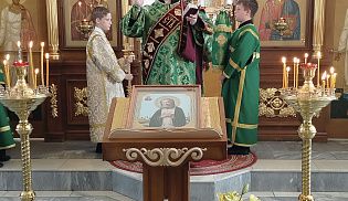 Епископ Алатырский и Порецкий Феодосий в праздник преподобного Серафима Саровского совершил Божественную Литургию в кафедральном храме в честь Иверской иконы Божией Матери города Алатырь