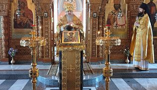 Епископ Алатырский и Порецкий Феодосий возглавил престольные торжества в Свято-Троицком мужском монастыре города Алатырь