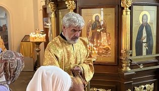 Управляющий Алатырской епархией в Неделю 11-ю по Пятидесятнице совершил Божественную Литургию в Иверском кафедральном храме города Алатырь