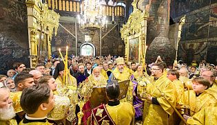 Управляющий Алатырской епархией сослужил митрополитам Нектарию и Савватию за молебном у десницы святителя Спиридона Тримифунтского в кафедральном соборе Чувашской митрополии