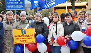 Благочинный Батыревского благочиния принял участие в торжественном открытии памятника Детям войны