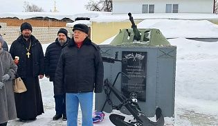 В День защитника Отечества в Алатыре почтили память моряков и морских пехотинцев