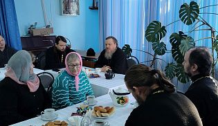 Пастырская встреча и диалог: епископ Феодосий обсудил с волонтёрами и семьями участников СВО актуальные вопросы помощи