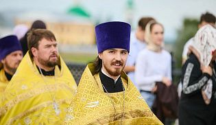 В Чебоксарах состоялись торжественные проводы ковчега с десницей святителя Спиридона Тримифунтского