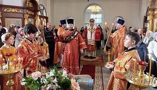 Управляющий Алатырской епархией в праздник Архангела Михаила и прочих Небесных Сил бесплотных совершил Божественную Литургию в кафедральном храме в честь Иверской иконы Божией Матери города Алатырь