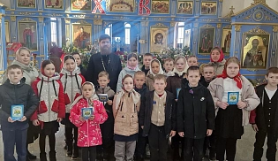 Ученики православного класса посетили храм в честь Державной иконы Божией Матери в селе Батырево