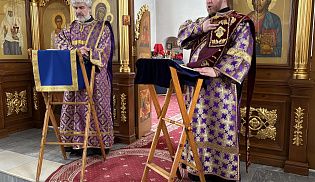 Епископ Алатырский и Порецкий Феодосий в Неделю Торжества Православия совершил Божественную Литургию в Иверском кафедральном храме города Алатырь