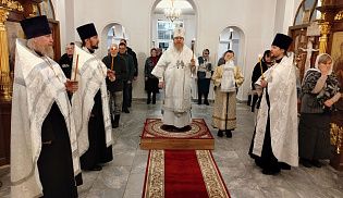 Епископ Алатырский и Порецкий Феодосий в Неделю 33-ю по Пятидесятнице и в день памяти мученицы Татьяны совершил Божественную Литургию в кафедральном храме в честь Иверской иконы Божией Матери города Алатырь