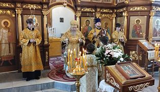 Управляющий Алатырской епархией в день памяти святых апостолов Петра и Павла совершил Божественную Литургию в кафедральном храме в честь Иверской иконы Божией Матери города Алатырь