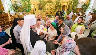 Управляющий Алтырской епархией в праздник Святой Троицы сослужил за Божественной Литургией митрополиту Чебоксарскому и  Чувашскому Савватию в Свято-Троицком мужском монастыре города Алатырь