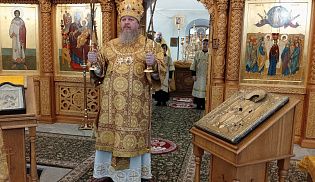 Епископ Алатырский и Порецкий Феодосий в Неделю 24-ю по Пятидесятнице совершил Божественную Литургию в Киево-Николаевском Новодевичьем монастыре города Алатырь