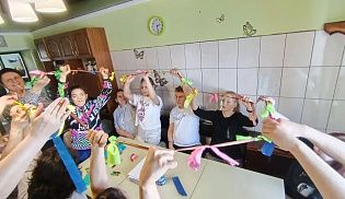 В Центре помощи детям-инвалидам "Лука" прошел тренинг "Радуга добра"