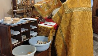 Епископ Алатырский и Порецкий Феодосий в Неделю 24-ю по Пятидесятнице совершил Божественную Литургию в Киево-Николаевском Новодевичьем монастыре города Алатырь