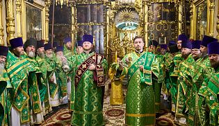 В день тезоименитства главы Чувашской митрополии управляющий Алатырской епархией сослужил за Божественной литургией в Введенском кафедральном соборе города Чебоксары митрополиту Чебоксарскому и Чувашскому Савватию