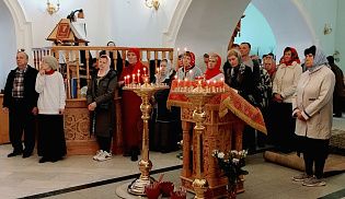 Управляющий Алтырской епархией в Неделю Антипахси совершил Божественную Литургию в Киево-Николаевском Новодевичьем монастыре города Алатырь