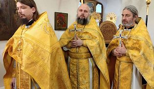 Епископ Алатырский и Порецкий Феодосий в Неделю 24-ю по Пятидесятнице совершил Божественную Литургию в Киево-Николаевском Новодевичьем монастыре города Алатырь