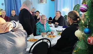 Пастырская встреча и диалог: епископ Феодосий обсудил с волонтёрами и семьями участников СВО актуальные вопросы помощи