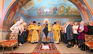 Епископ Алатырский и Порецкий Феодосий в в Неделю 19-ю по Пятидесятнице сослужил за Божественной литургией митрополиту Чебоксарскому и Чувашскому Савватию в храме в честь Казанской иконы Божией Матери города Козловка