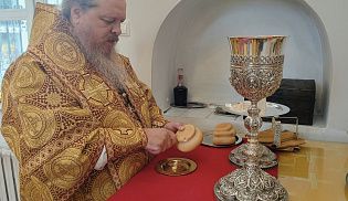 Управляющий Алатырской епархией в праздник пророка Божия Илии овершил Божественную Литургию в в кафедральном храме в честь Иверской иконы Божией Матери города Алатырь