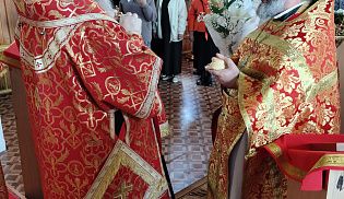 Епископ Алатырский и Порецкий Феодосий в праздник святого апостола Иоанна Богослова совершил Божественную Литургию в храме в честь святителя Николая Чудотворца села Чепкас-Никольское