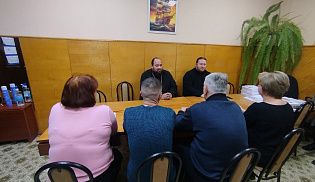 Встреча духовенства с ответственными за молодёжную политику в Алатырском муниципальном округе