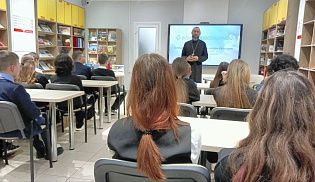 В Ибресинской библиотеке состоялась беседа священника со школьниками о Православной вере