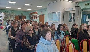 Руководитель Центра реабилитации и пробации провёл лекции по профилактике алкоголизма и наркомании для студентов и родителей в Алатыре