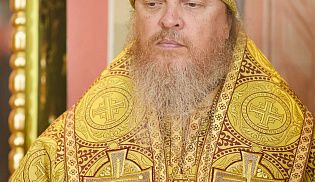 Епископ Алатырский и Порецкий Феодосий в в Неделю 19-ю по Пятидесятнице сослужил за Божественной литургией митрополиту Чебоксарскому и Чувашскому Савватию в храме в честь Казанской иконы Божией Матери города Козловка
