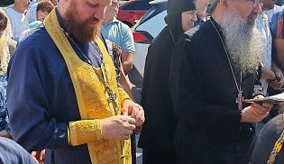 Духовенство и верующие Батыревского благочиния совершили паломническую поездку к мощам святителя Николая Чудотворца
