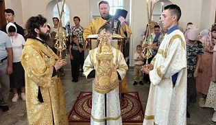 Управляющий Алатырской епархией в праздник пророка Божия Илии овершил Божественную Литургию в в кафедральном храме в честь Иверской иконы Божией Матери города Алатырь