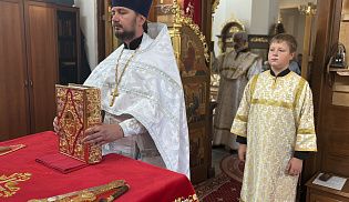 Епископ Алатырский и Батыревский Феодосий в праздник Преображения Господня совершил Божественную Литургию в Иверском кафедральном храме города Алатырь