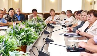 Участие благочинного Батыревского округа в заседании Совета по межнациональным и межконфессиональным отношениям