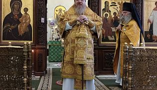 Епископ Алатырский и Порецкий Феодосий в день памяти святителя Спиридона Тримифунтского совершил Божественную Литургию в Свято-Троицком мужском монастыре города Алатырь